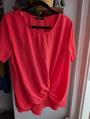 Tua Red Twist Front Short Sleeve Top Crepe Knit XL Made in USA